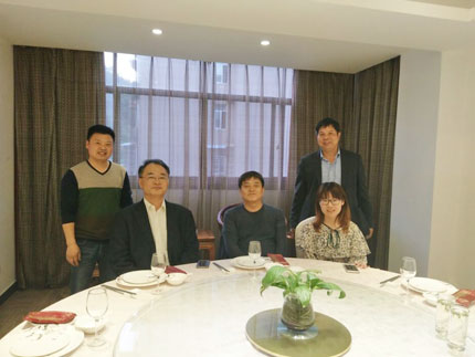 Korean clients visit our company and have a dinner in 2017.5